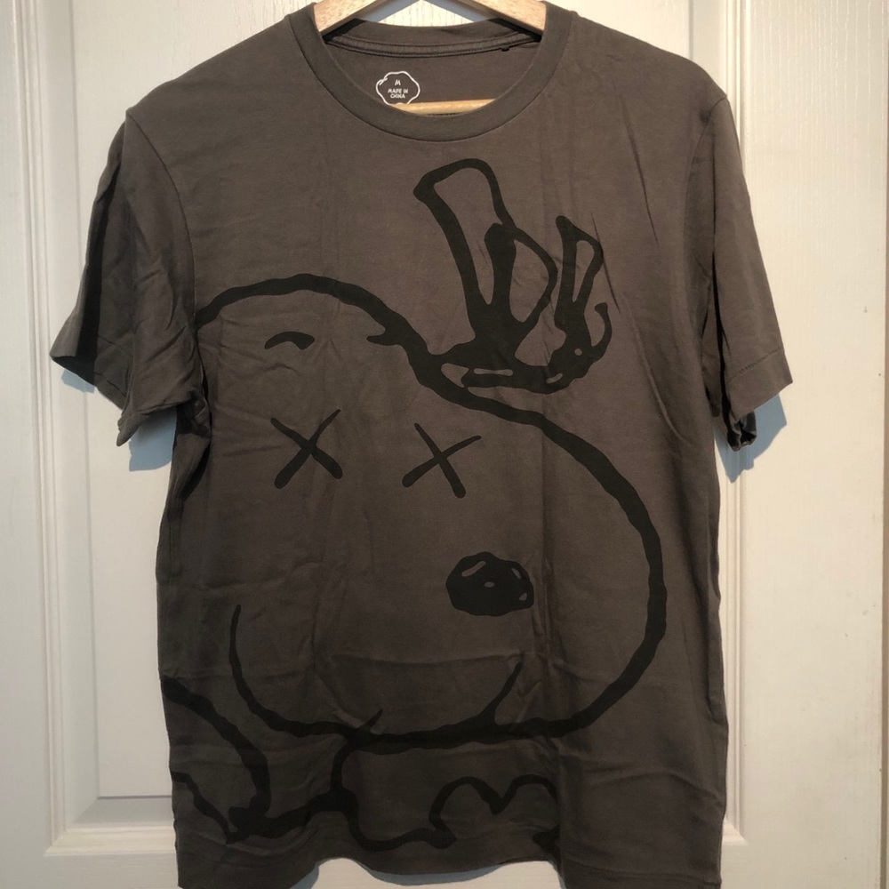 Uniqlo kaws